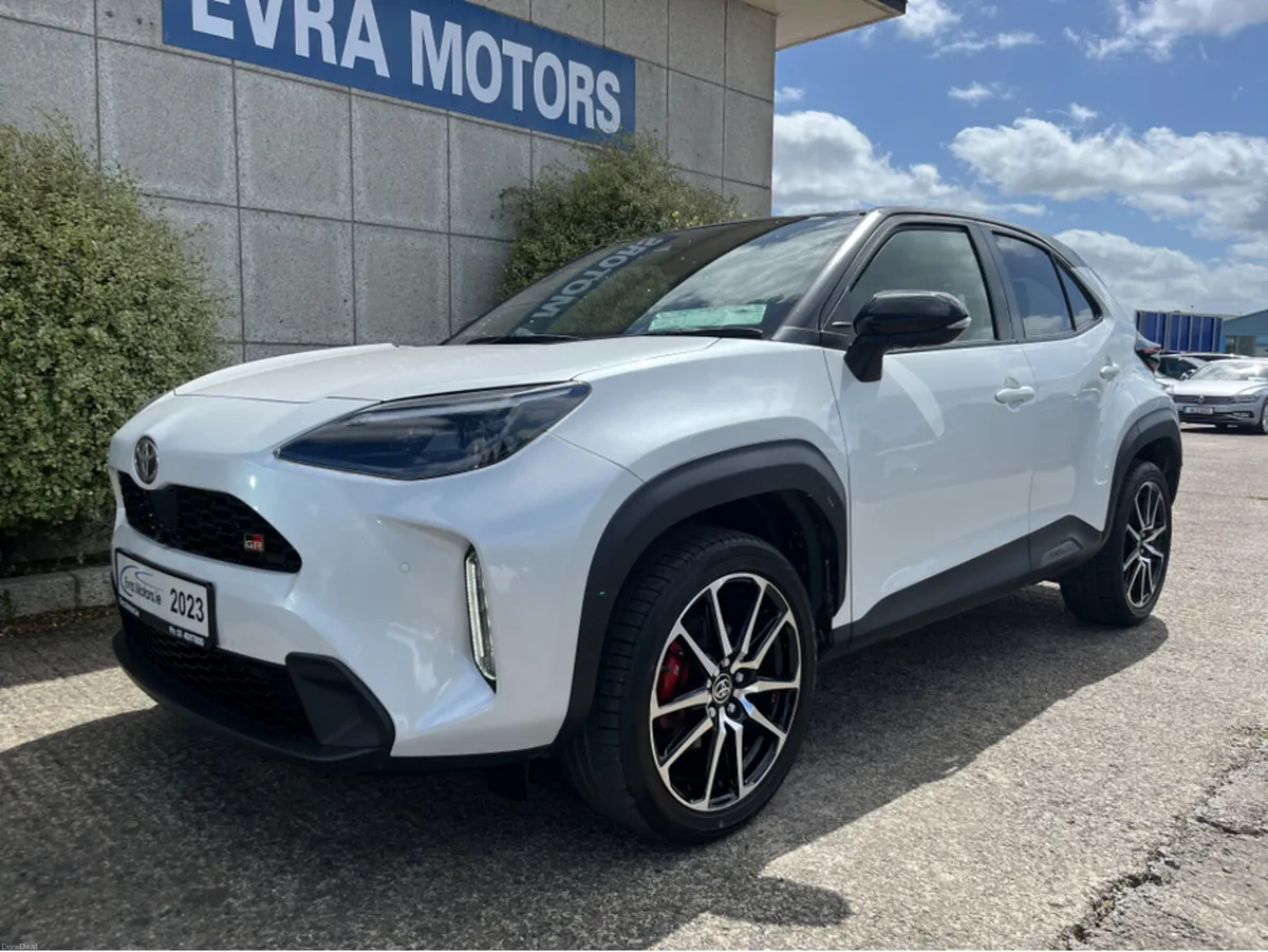 Toyota Yaris Cross GR SPORT AUTOMATIC HYBRID 1.5 P - Image 5
