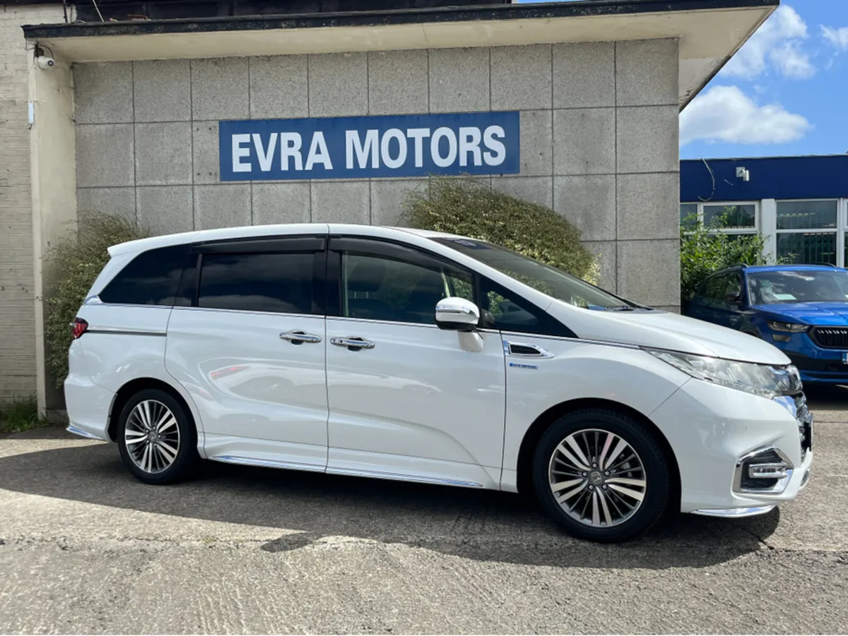 Honda Odyssey ABSOLUTE 7 SEATER AUTOMATIC 2.0 PETR - Image 3