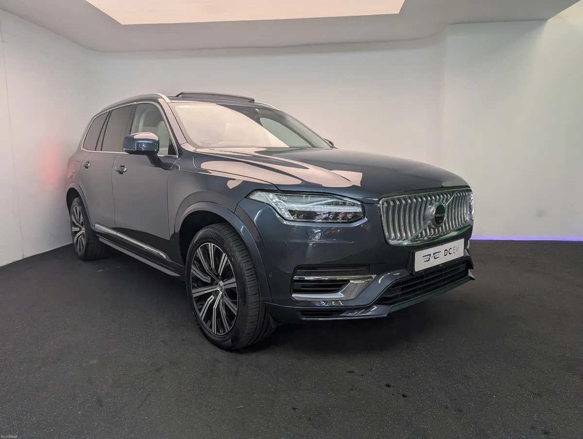 Volvo XC90 Inscription PHEV **PANO ROOF** - Image 4