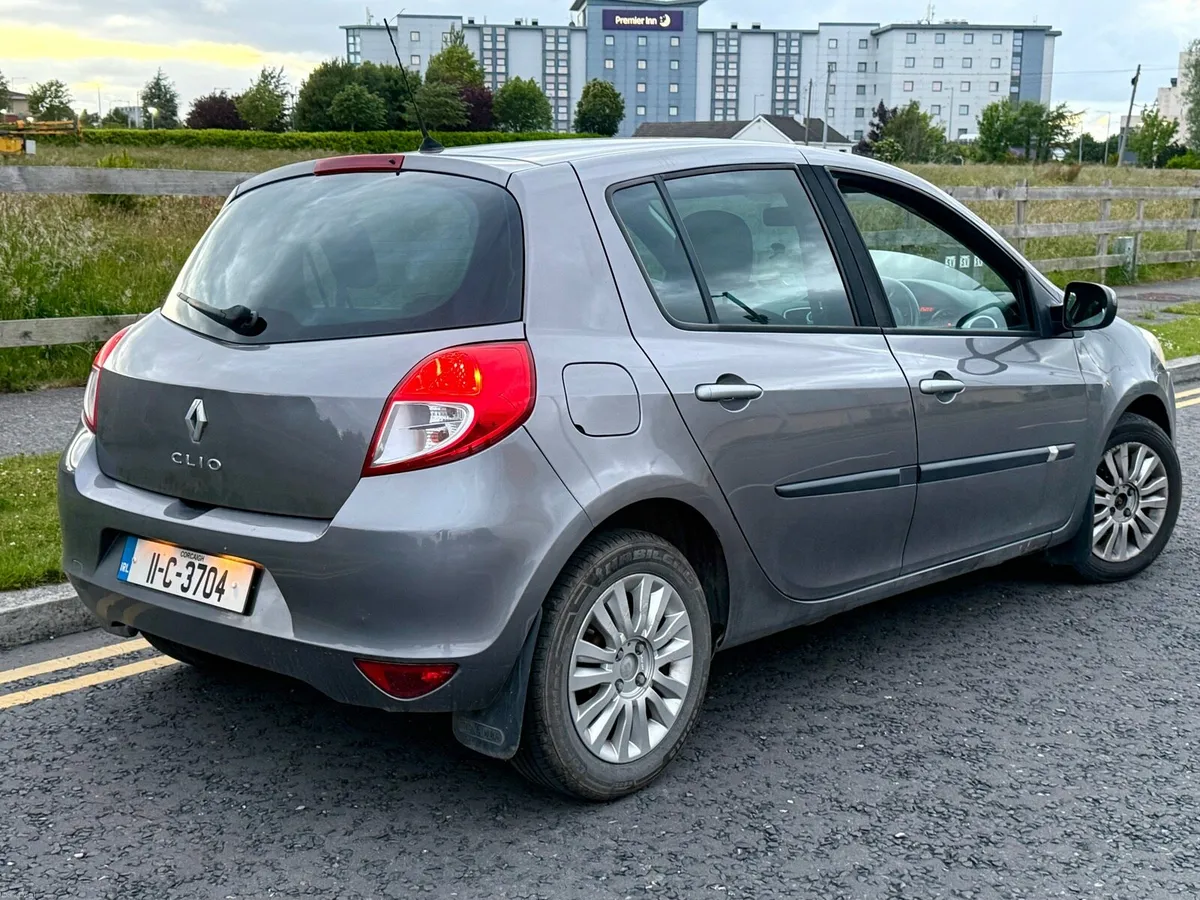 11 Clio 1.5 DCI long Nct and Tax Low insur - Image 1