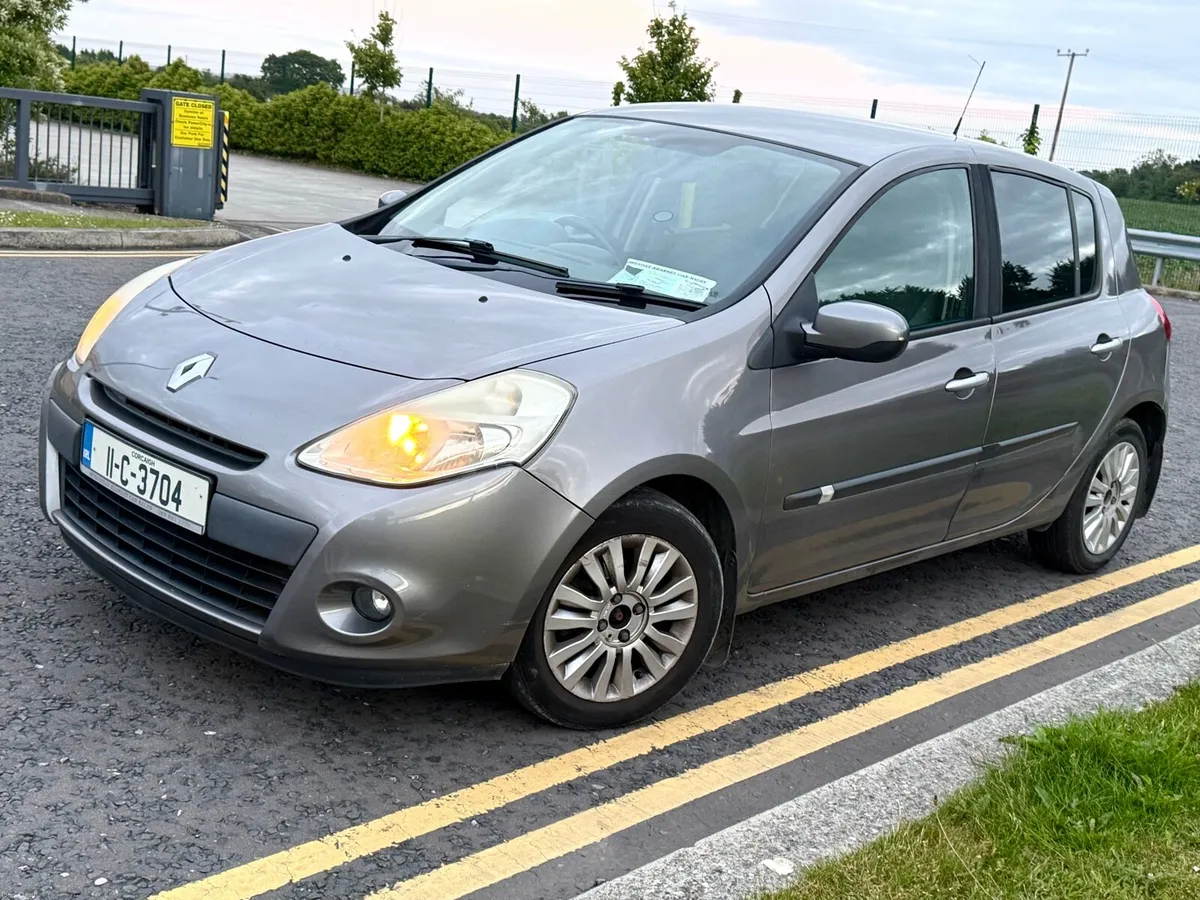 11 Clio 1.5 DCI long Nct and Tax Low insur - Image 3
