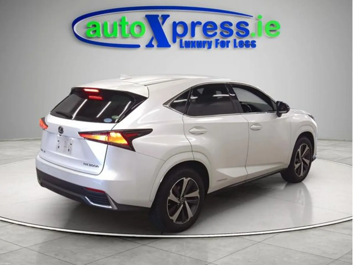 Lexus NX 2.5 Hybrid, Spice & Chic Edition - Image 4