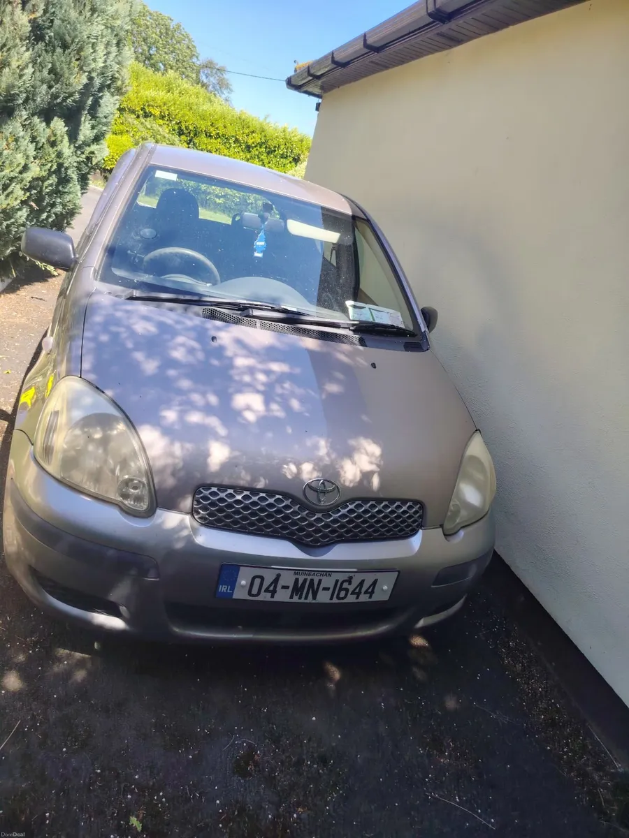 Toyota Yaris 2004 - Image 3