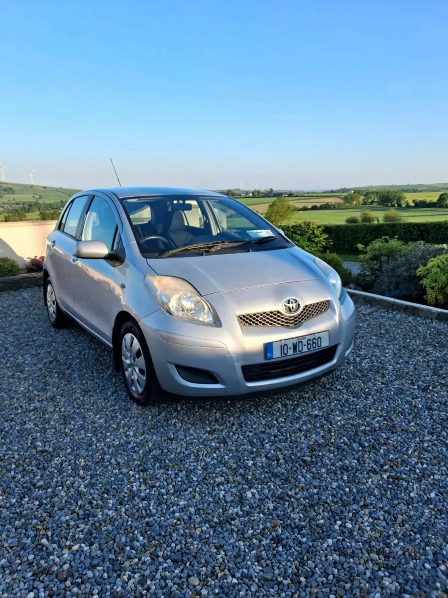 VERY CLEAN TOYOTA YARIS - Image 1