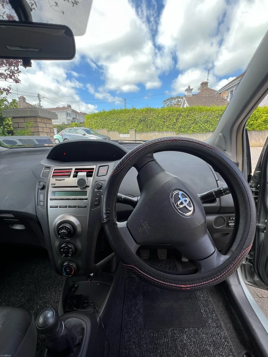 Toyota Yaris - Image 4
