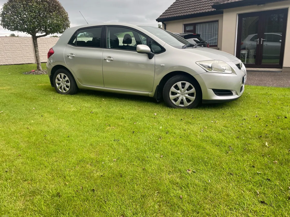 Toyota Auris - Image 1