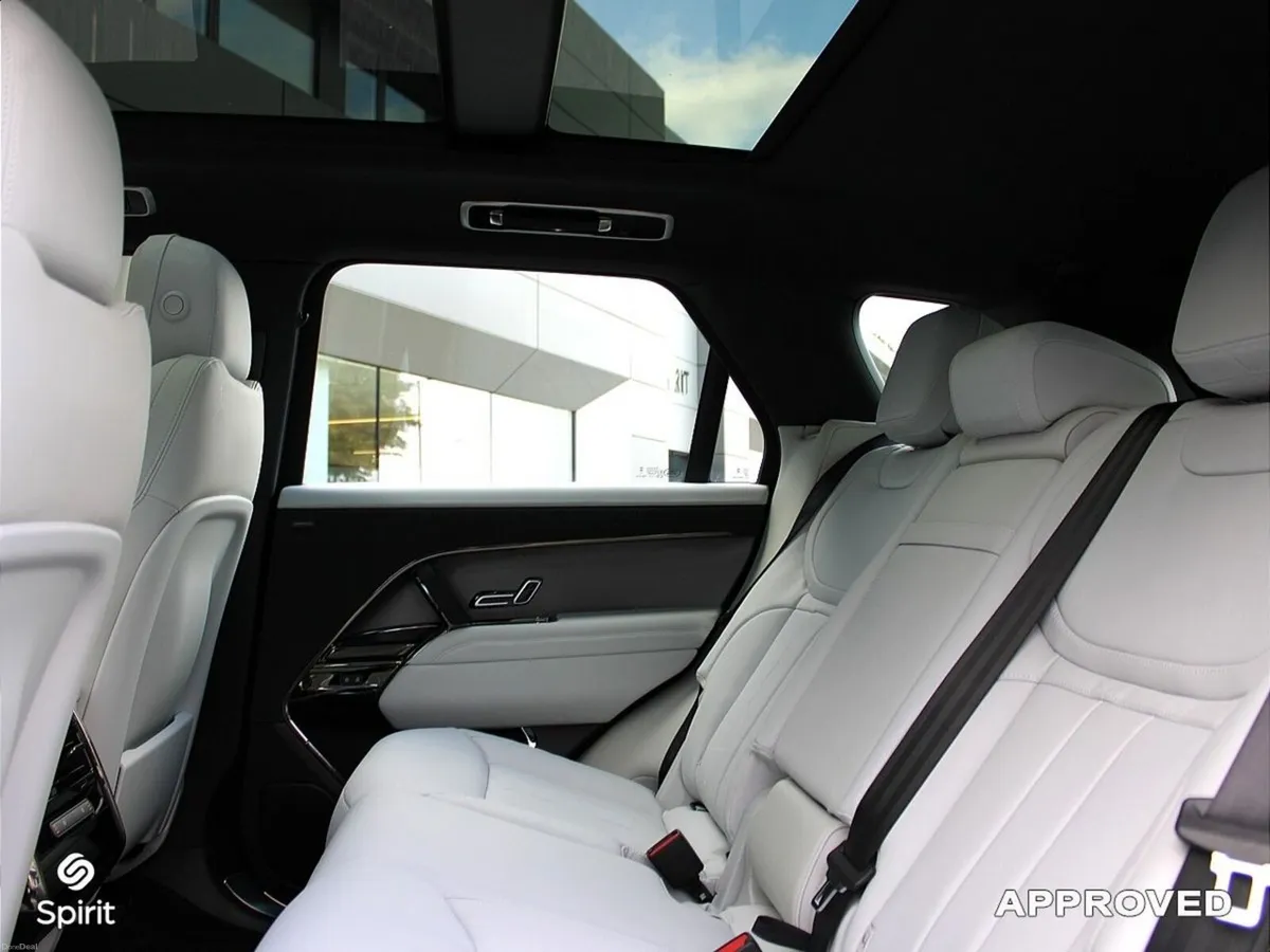 Land Rover Range Rover Sport 3.0 PHEV 460PS S Auto - Image 5