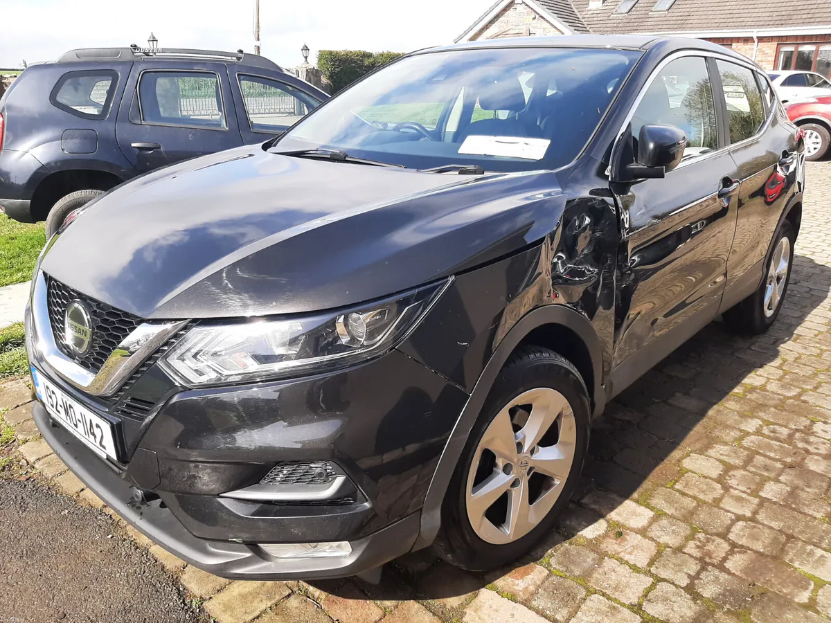 Nissan Qashqai 2019  AUTOMATIC 1.5DCI - Image 1