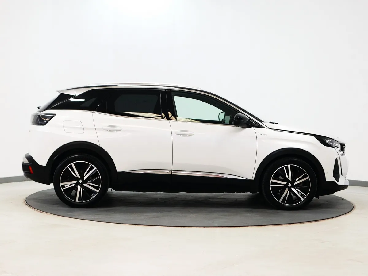 *75* 2023 Peugeot 3008 1.6 gt premium - Image 3