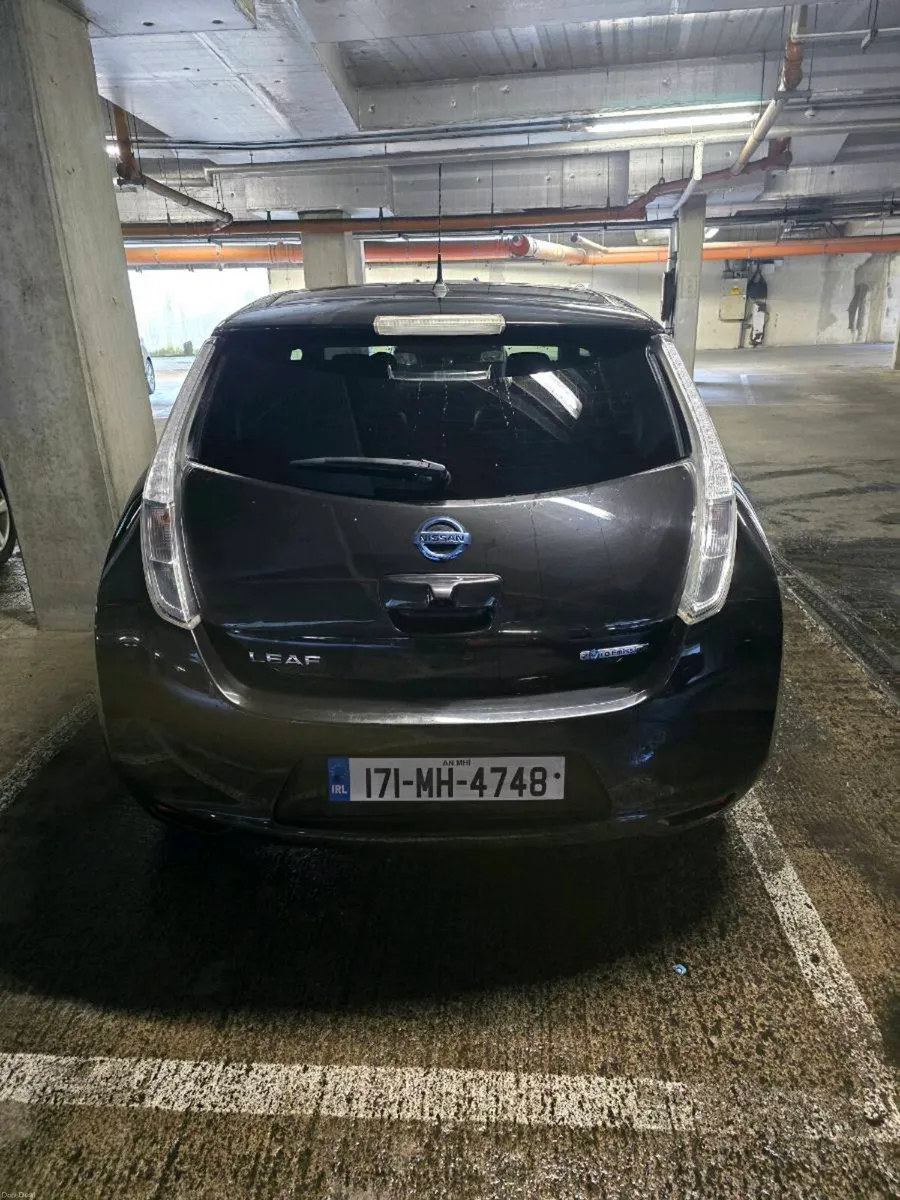 Nissan leaf tekna 30 kwh 2017 - Image 3