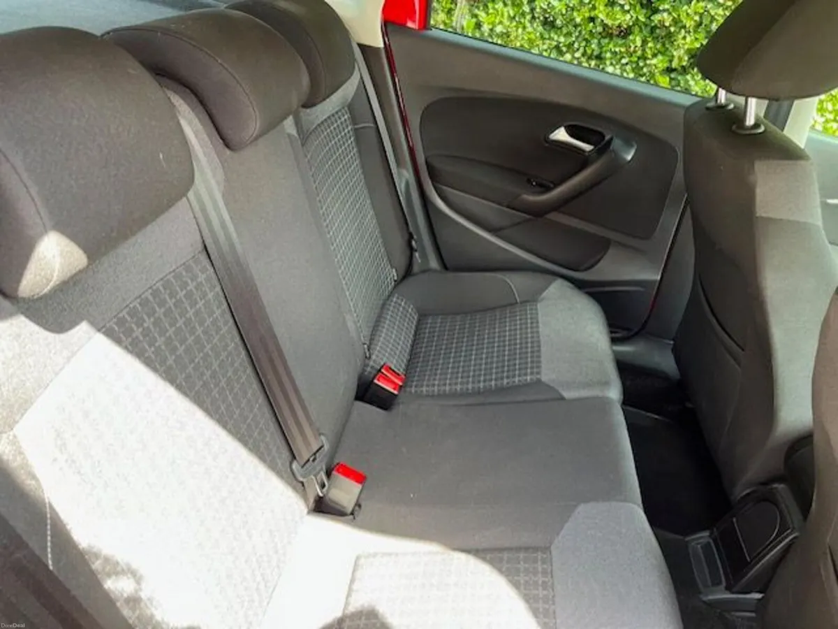 Volkswagen Polo 2016 auto only 42098 miles - Image 2