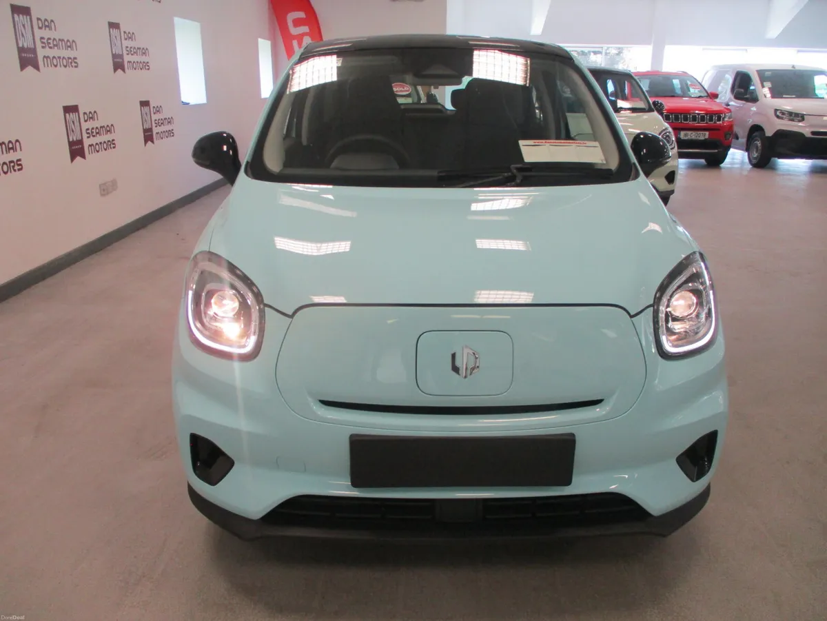 NEW LEAPMOTOR T-03 EV - Image 3