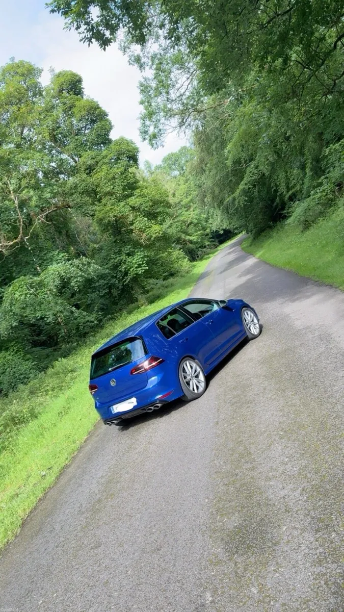 Volkswagen Golf R - Image 5
