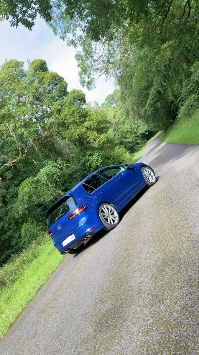 Volkswagen Golf R - Image 3