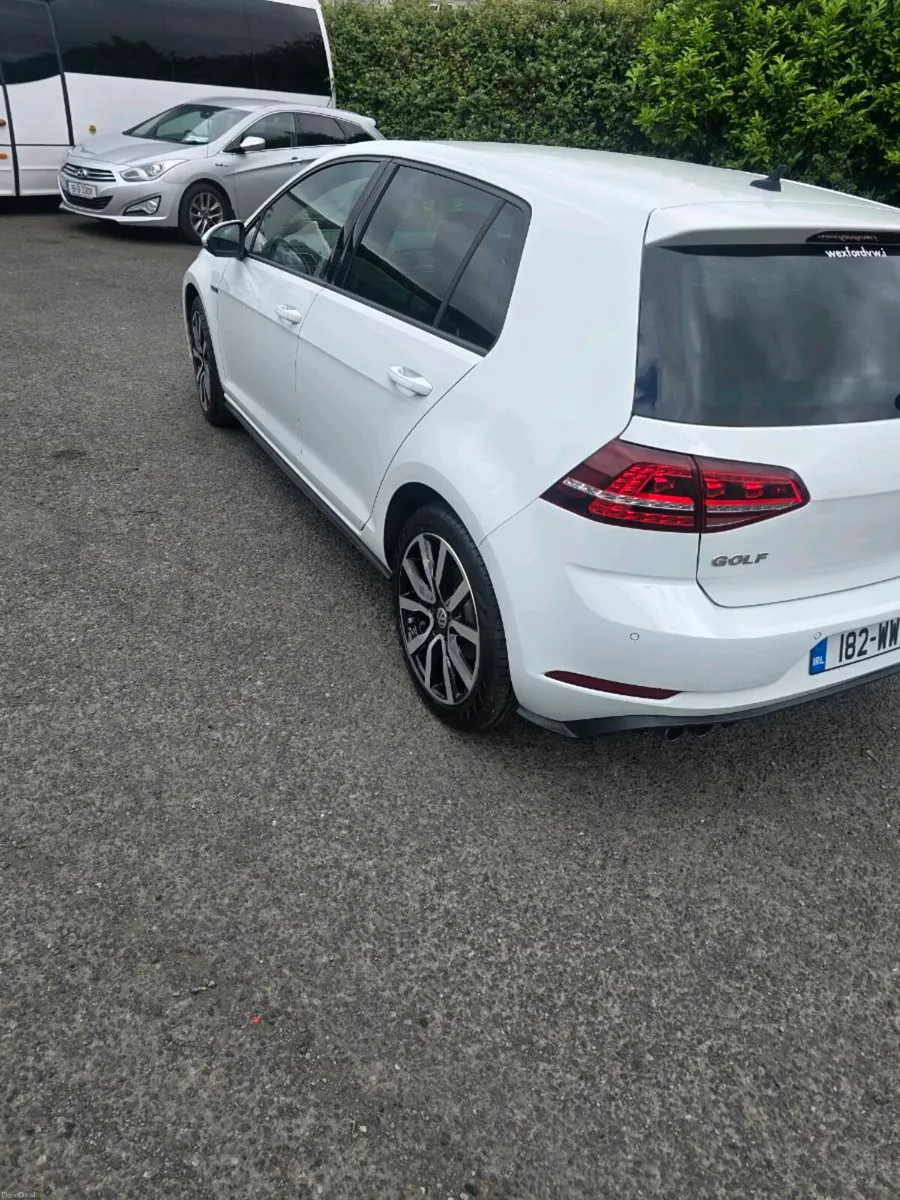 Vw golf GTE - Image 4