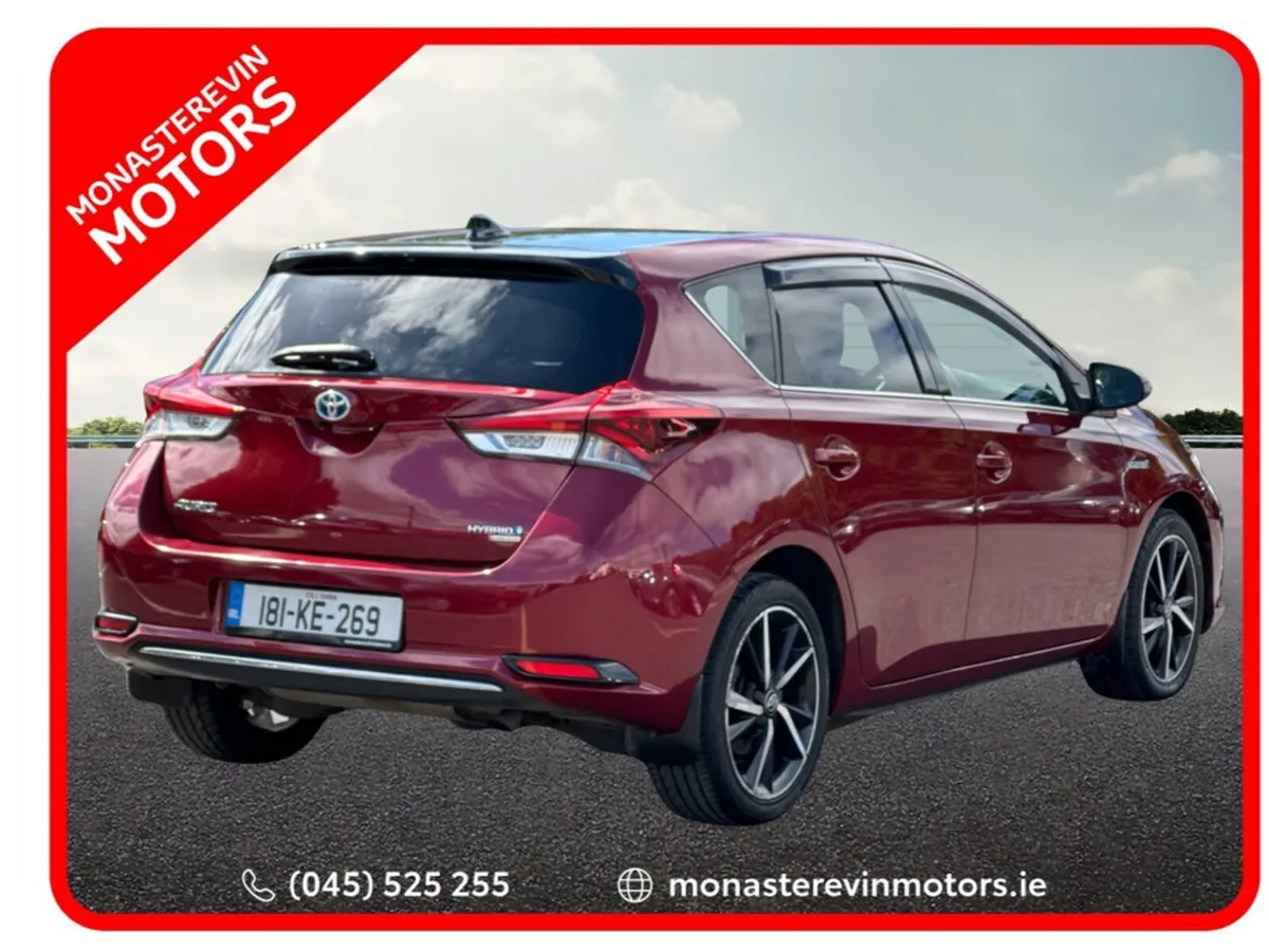 Toyota Auris HYBRID LUNA SPORT AUTO 4DR - Image 2