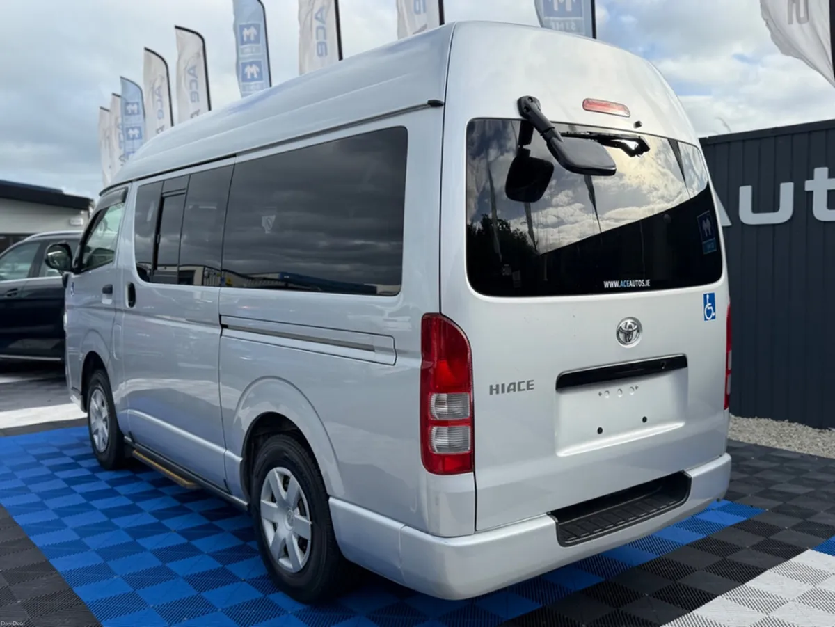 Toyota HiAce 4WD 3.0L DIESEL - 7 SEATS -  AUTO - 1 - Image 5