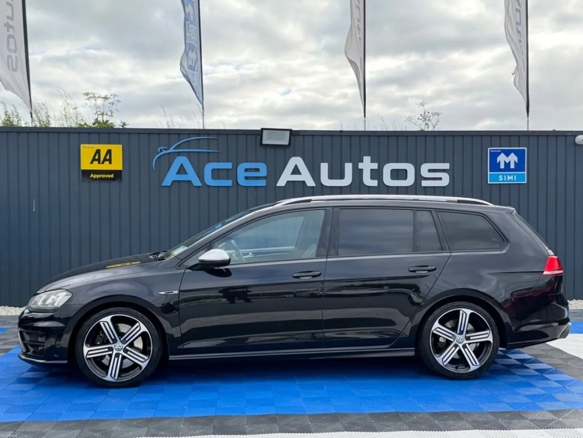 Volkswagen Golf R VARIANT 4WD - 2.0L PETROL - AUTO - Image 4