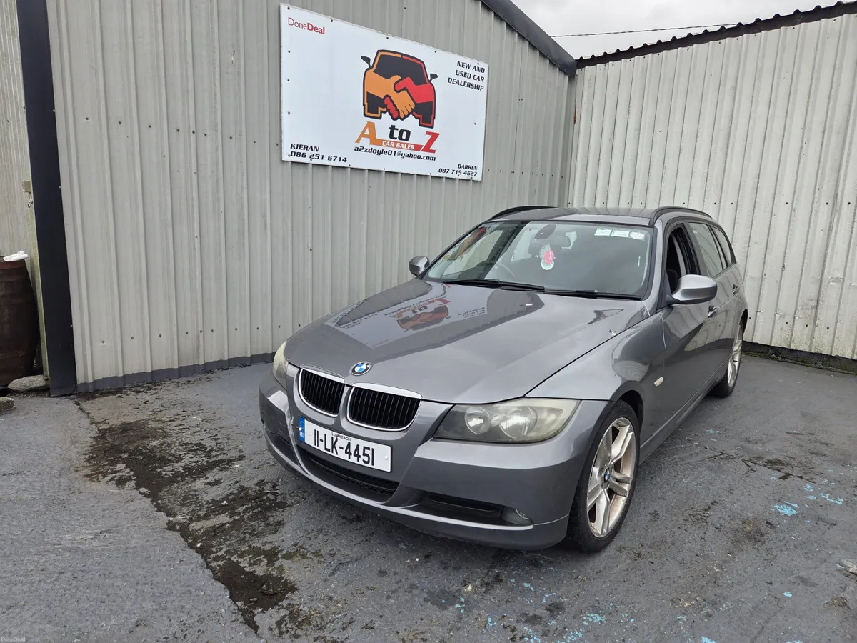 BMW 3-Series 2011 - Image 4