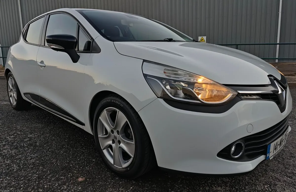 Renault Clio 2014 1.2 Unique NCT TAX NAV - Image 2