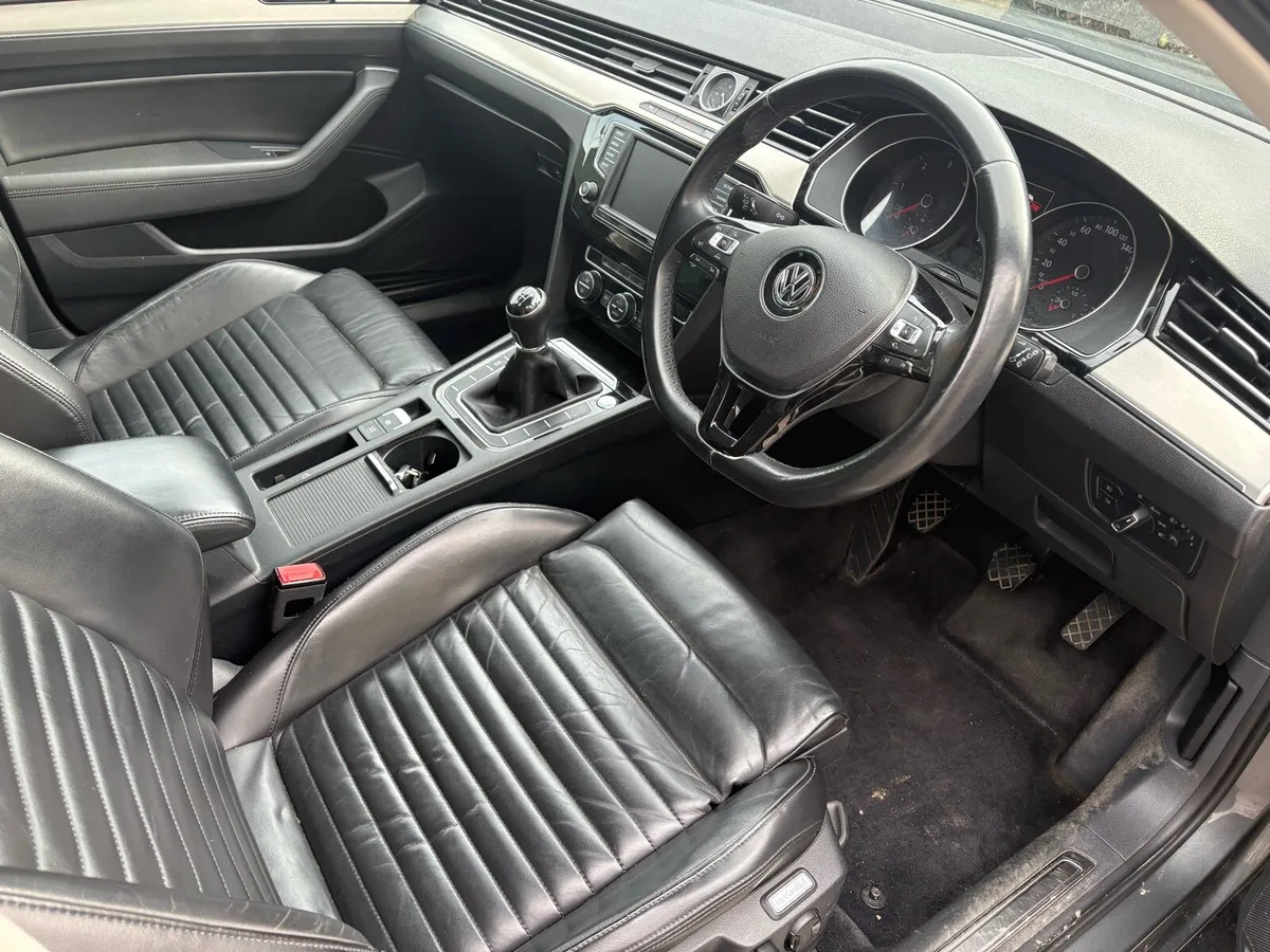 VW Passat Estate - Image 1