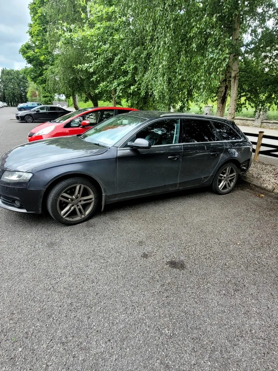 Audi A4 2011 - Image 4