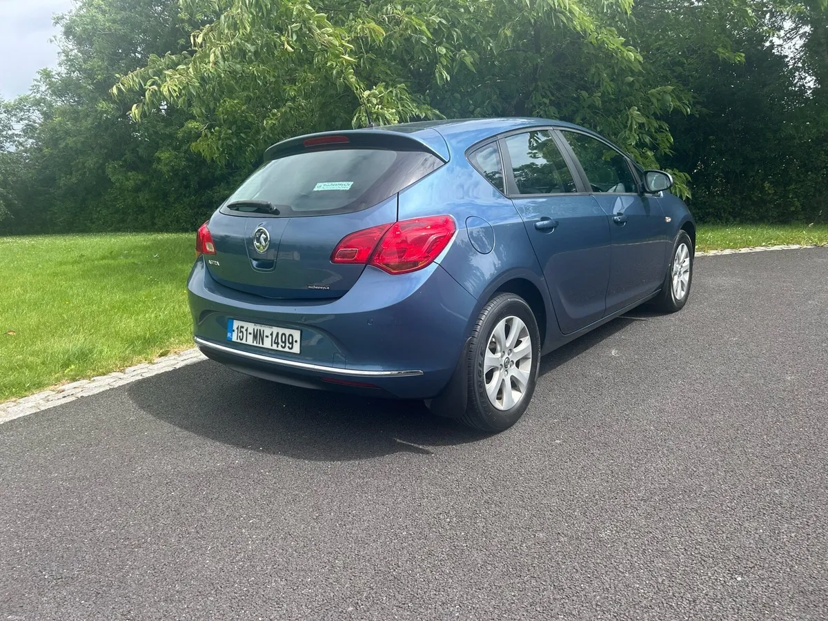 Astra 2015 1.4 petrol low mileage - Image 3