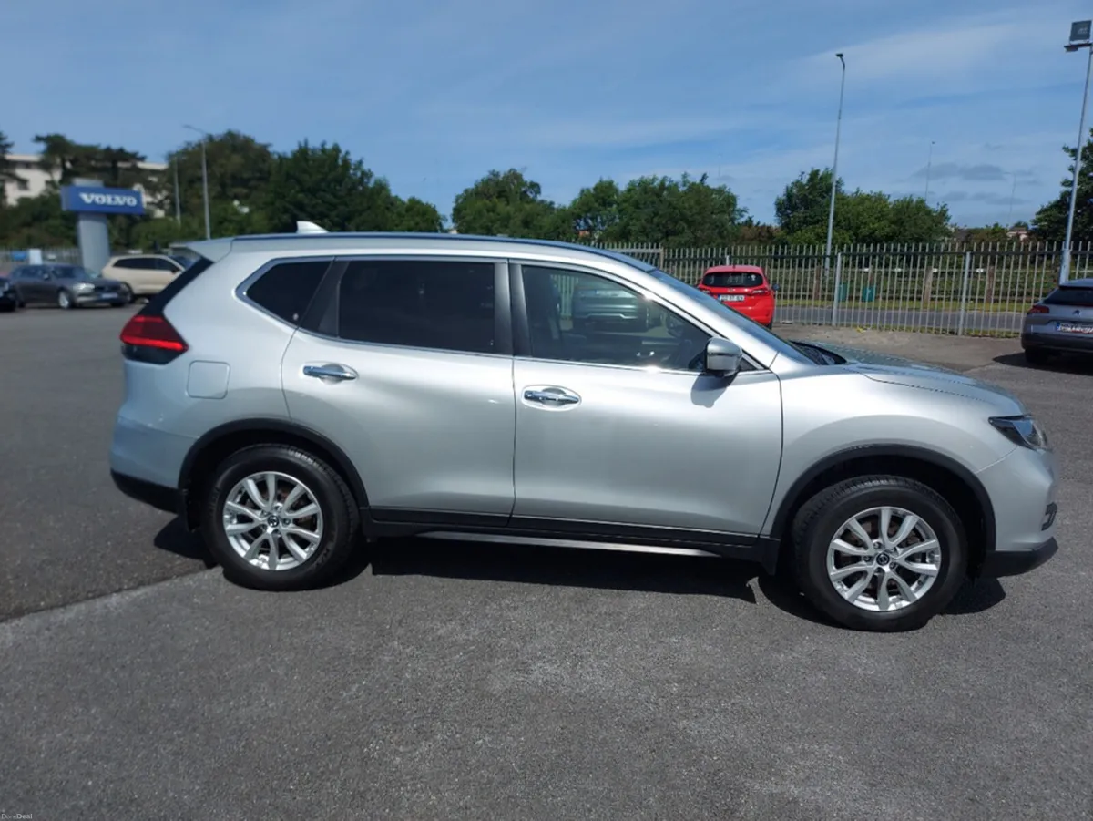 Nissan X-Trail 1.6 DSL SV SS 7 SEAT 1 18 4DR - Image 4