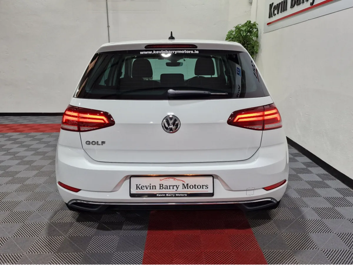 Volkswagen Golf 1.2TSi COMFORTLINE DSG AUTOMATIC * - Image 4