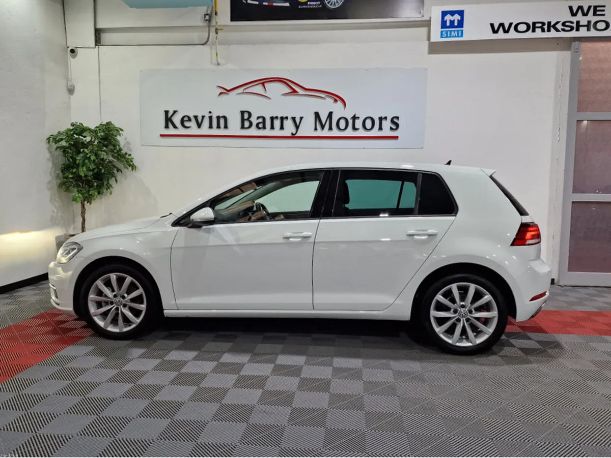 Volkswagen Golf 1.2TSi COMFORTLINE DSG AUTOMATIC * - Image 5