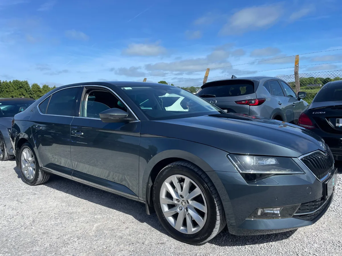 Skoda Superb - Image 2