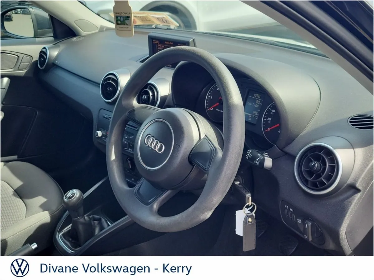 Audi A1 1.6 TDI 105 BHP SPORTBACK - Image 4