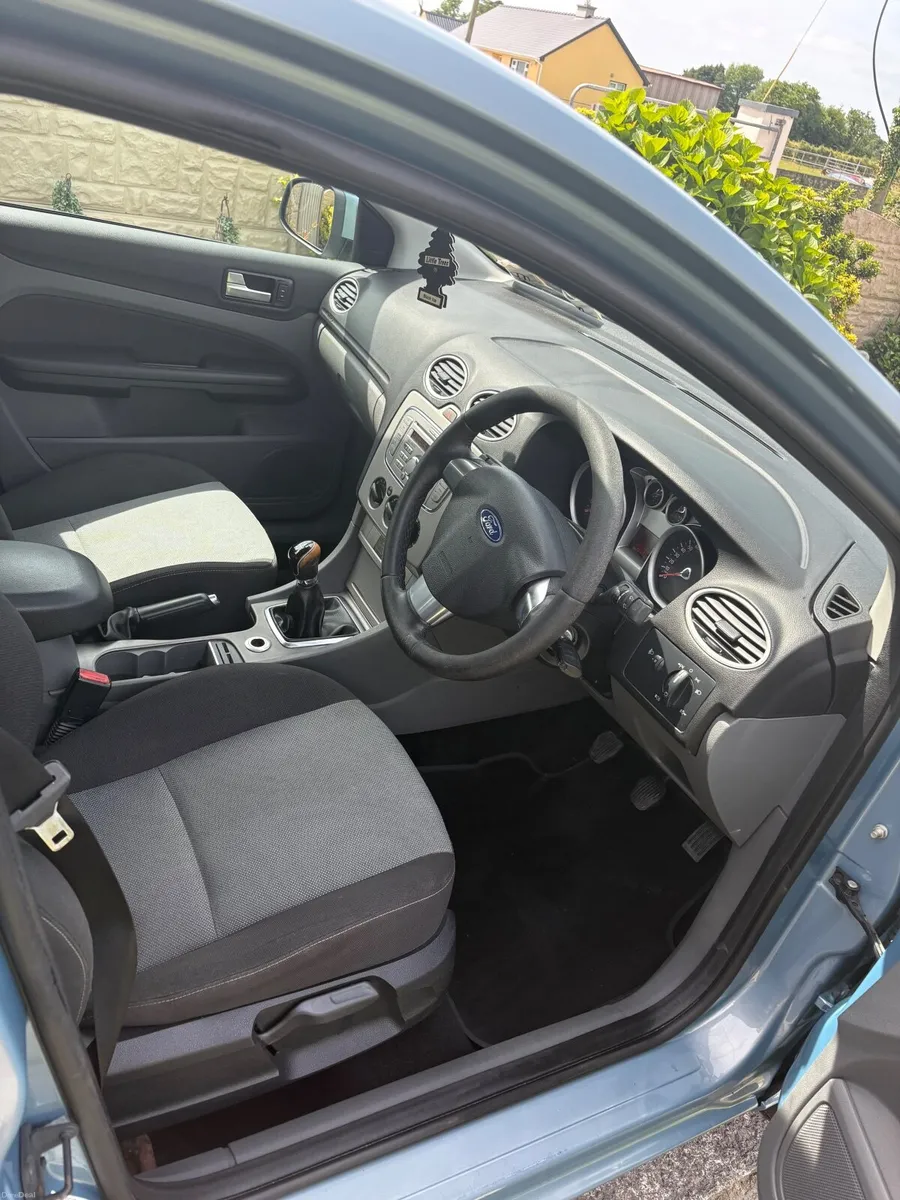 Ford Focus 2009 - Image 4