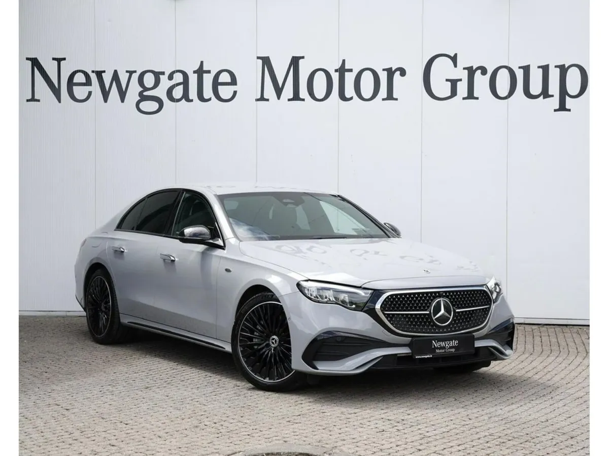 Mercedes-Benz E-Class E 300 E URBAN EDITION - Image 4