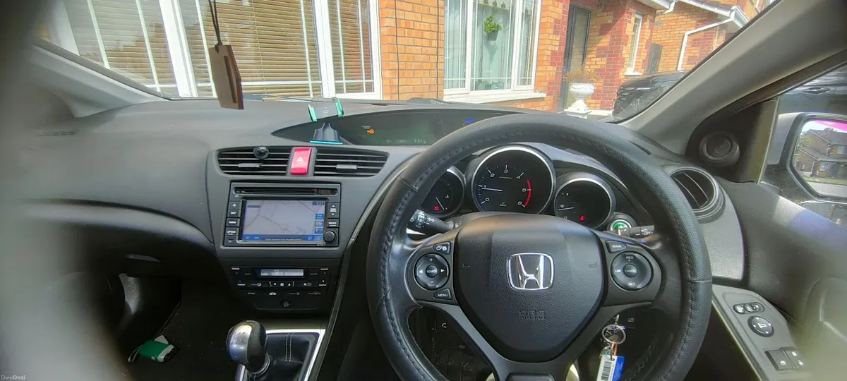 Honda Civic 2013 1.6 L diesel DTEC UK silver - Image 2