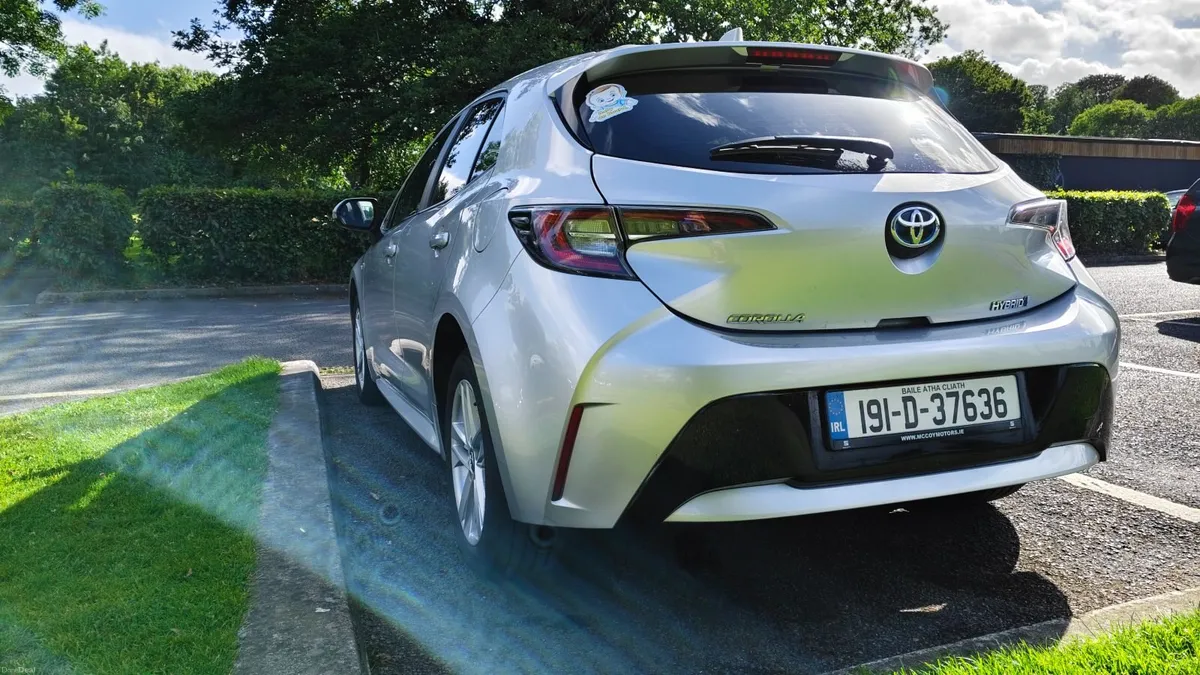 Toyota Corolla 2019 - Image 3