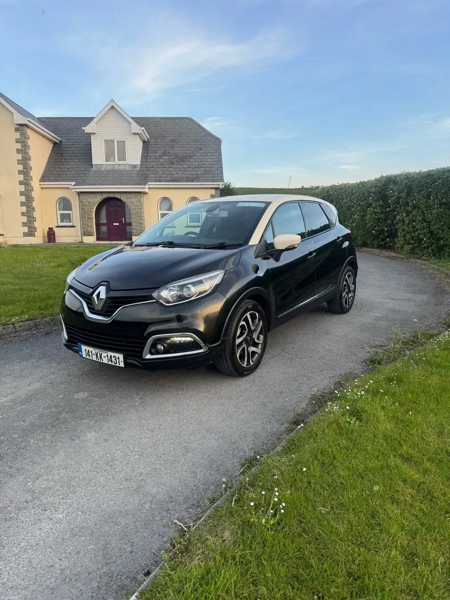 Renault Captur - Image 1
