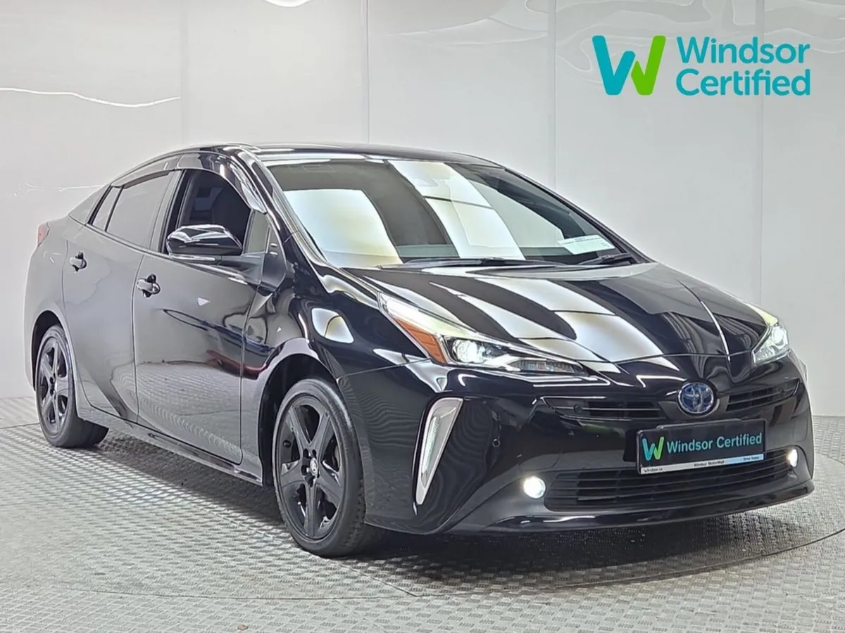 Toyota Prius 1.8 Hybrid Black Edition Auto *Full L - Image 1