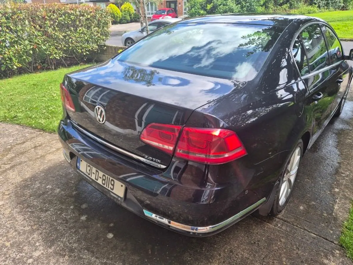 2013 Volkswagen Passat - Image 3