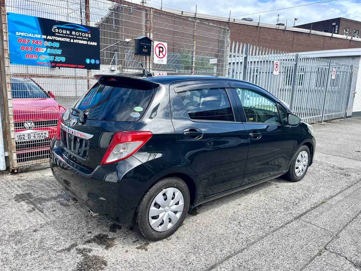Toyota vitz 2013 Automatic - Image 3