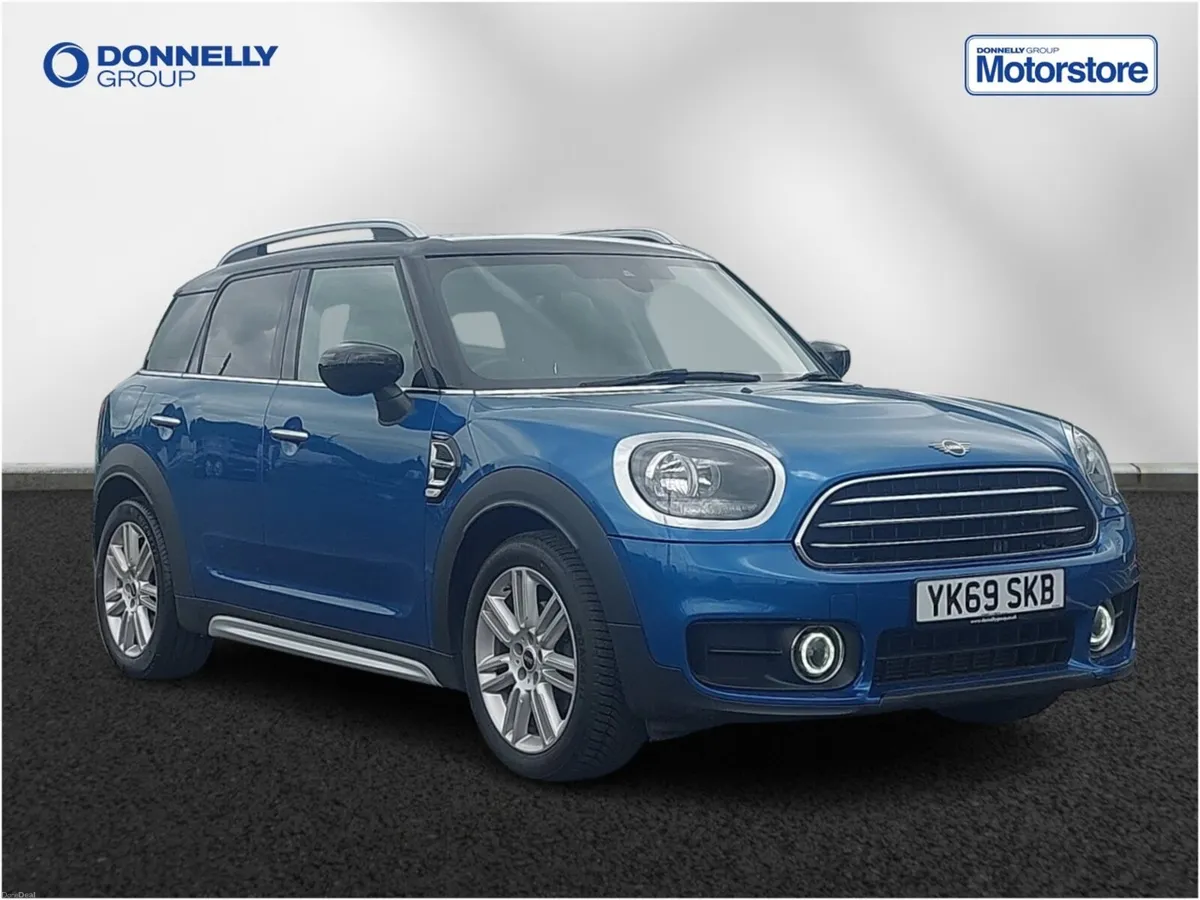MINI Countryman Hatchback Cooper Exclusive - Image 1