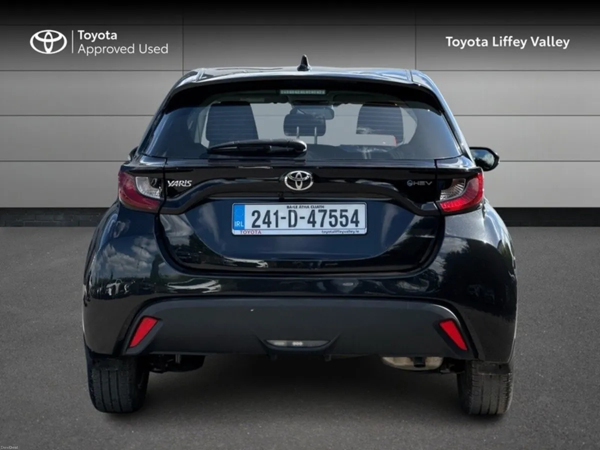 Toyota Yaris HYBRID 115 LUNA - Image 4