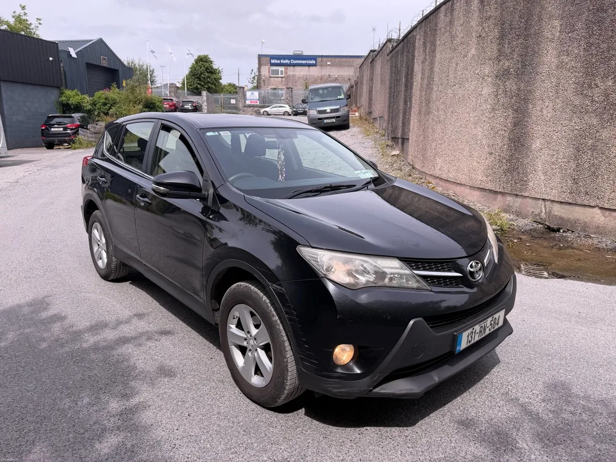 2013 TOYOTA RAV 4 NCT 10-26 - Image 1