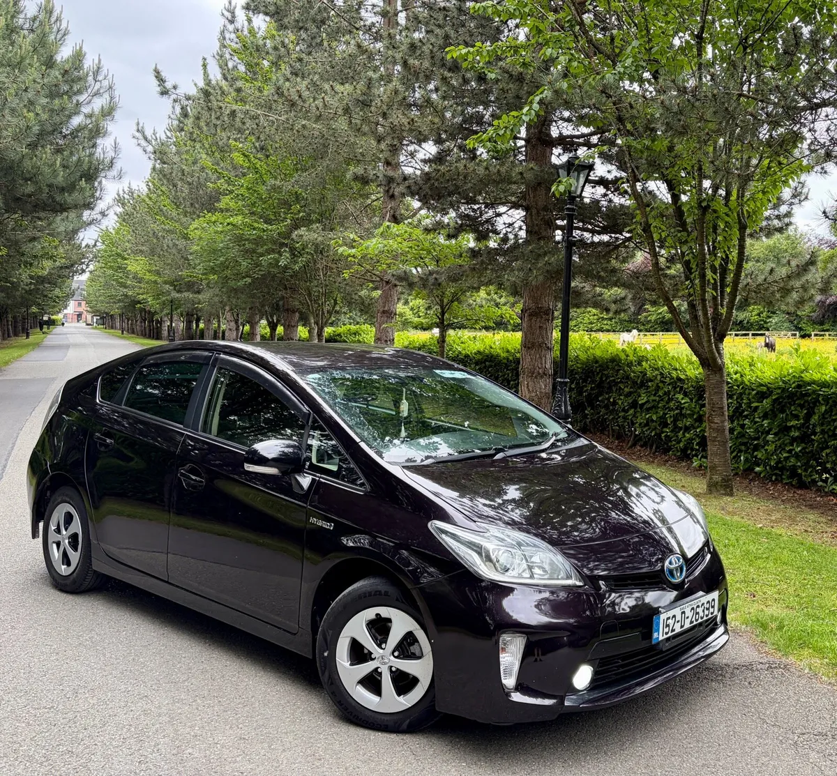 €6,750 2015 Toyota Prius 1.8L Hybrid High Spec - Image 1