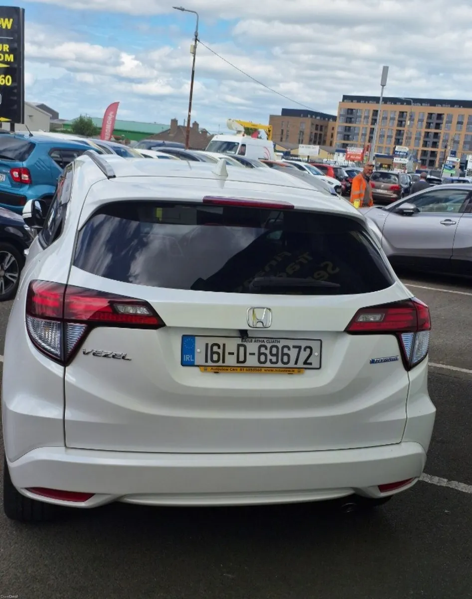 Honda Vezel Hybrid 2016 - Image 3