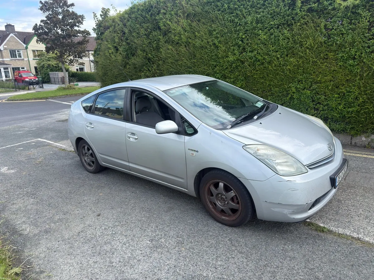 Toyota Prius 2009 1.5 Petrol - Image 1