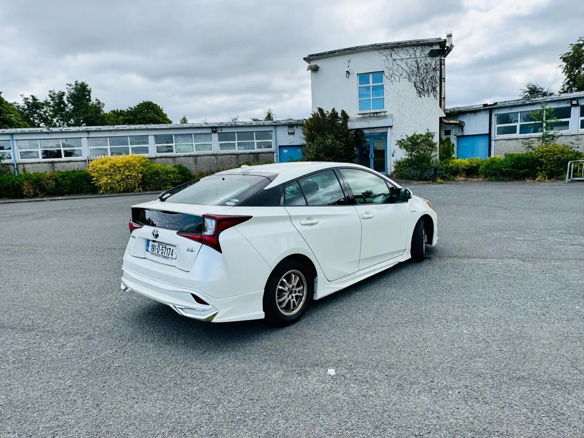 Stunning Toyota Prius Hybrid Auto 57k Body Kitted - Image 3