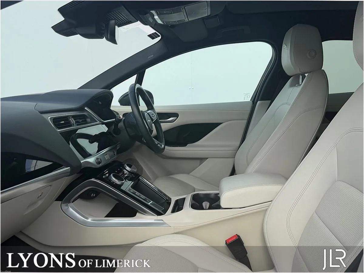 Jaguar I-Pace EV400 Auto Black Edition - Image 3