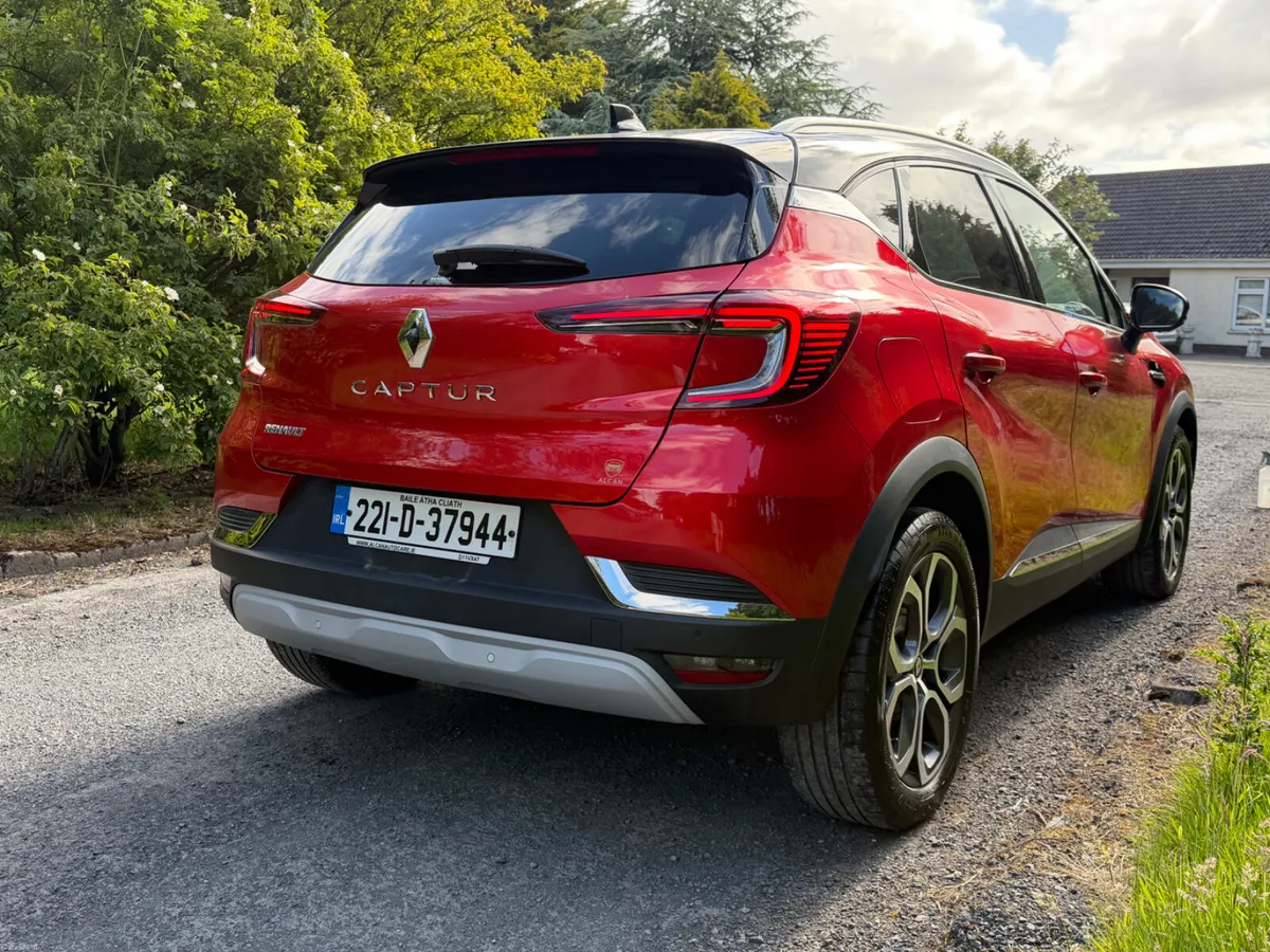 2022 Renault Captur 1.3 TCe Intens Techpack — Auto - Image 4