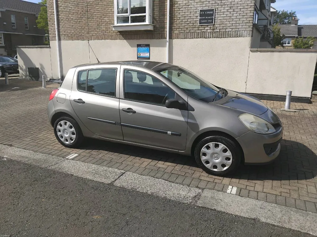 Renault clio - Image 1
